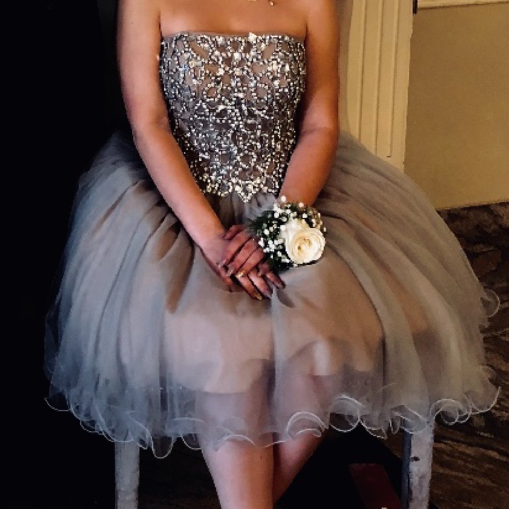 Prom / homecoming dress